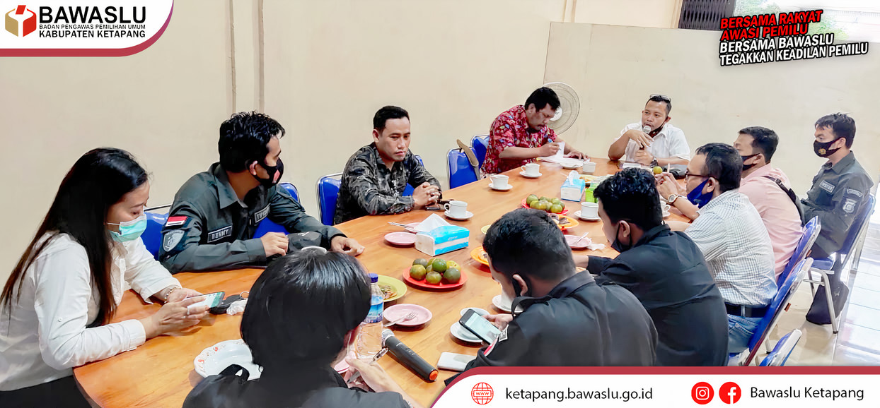 Rapat Awal Bulan Oktober Bawaslu Ketapang