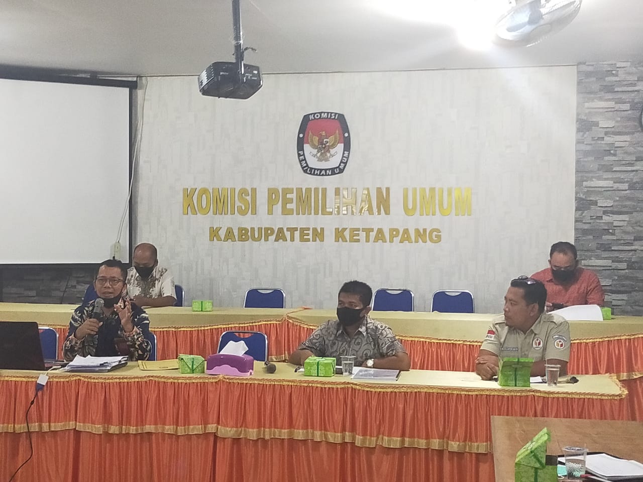 KETUA BAWASLU KETAPANG IKUTI KEGIATAN KOORDINASI PERSIAPAN VERIFIKASI FAKTUAL