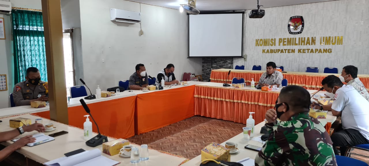 RAPAT KOORDINASI PEMBUKAAN KOTAK SUARA PEMILIHAN BUPATI DAN WAKIL BUPATI TAHUN 2020