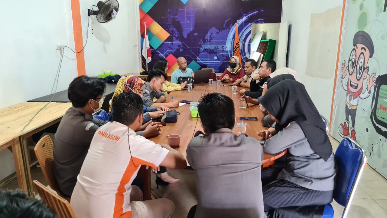 RAPAT PERSIAPAN PELAKSANAAN SEKOLAH KADER PENGAWAS PARTISIPATIF (SKPP)