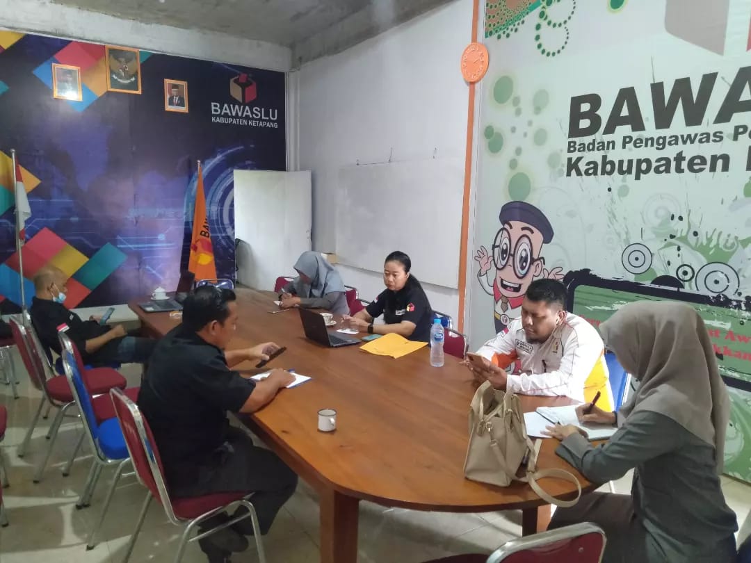 PLENO PIMPINAN BAWASLU KABUPATEN KETAPANG