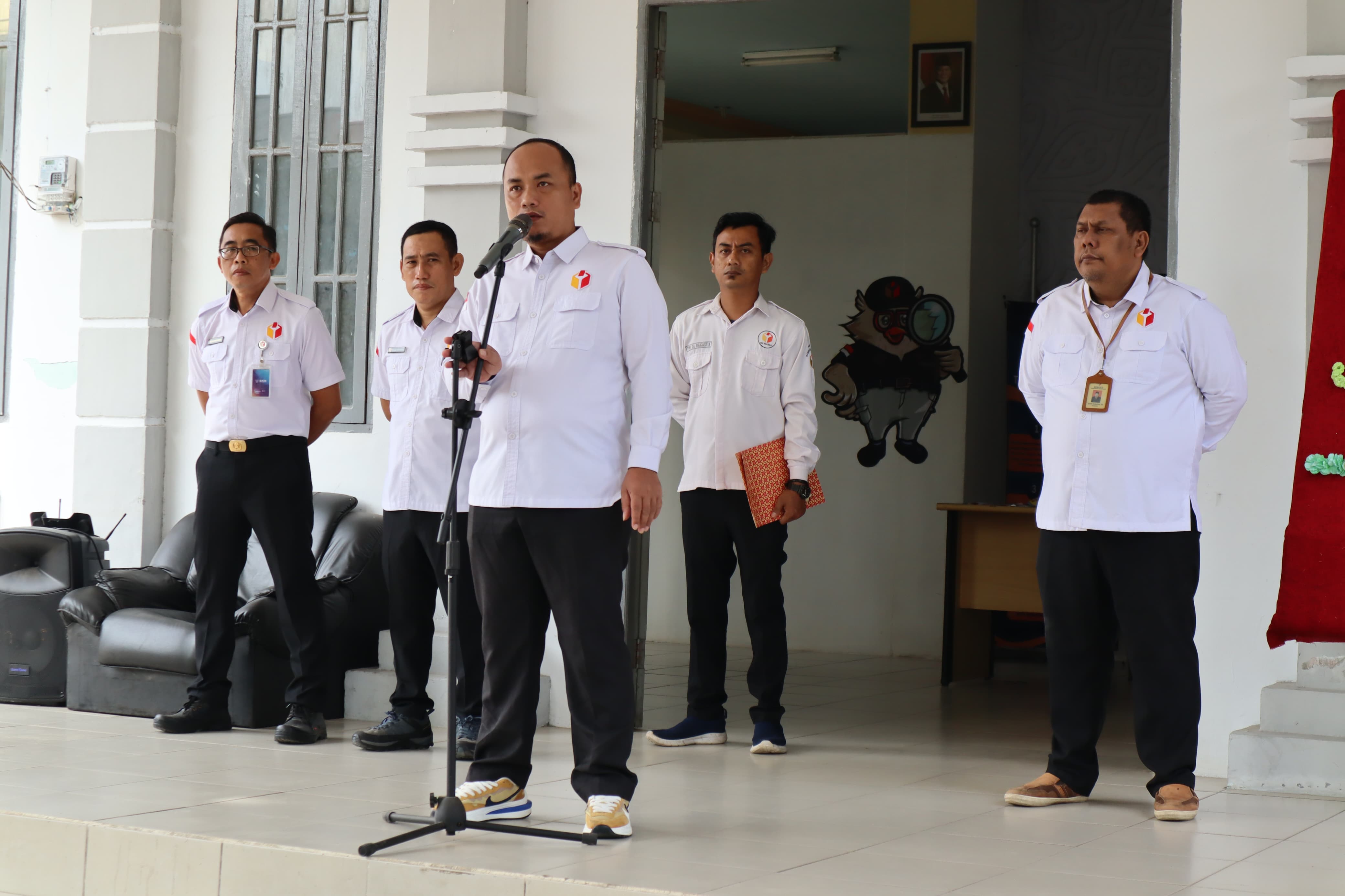 Foto Ketua Bawaslu Moh. Dofir