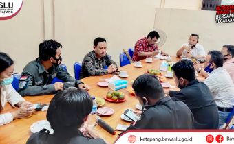 Bawaslu Ketapang Gelar Rapat Koordinasi Persiapan Pengawasan Tahapan Masa Tenang dan Pungut Hitung