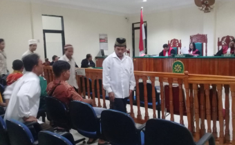 SIDANG TINDAK PIDANA PEMILU DALAM HAL MELAKUKAN PENCOBLOSAN LEBIH DARI SATU KALI