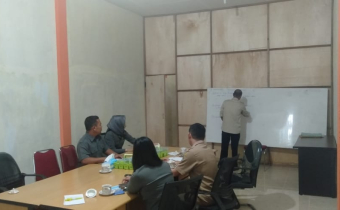 PERSIAPAN PEMBERIAN KETERANGAN GUGATAN PHPU DI MAHKAMAH KONSTITUSI