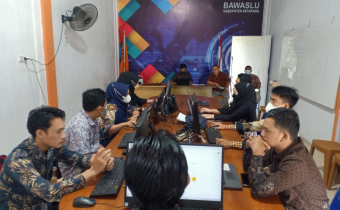 BAWASLU KABUPATEN KETAPANG LAKSANAKAN TES EVALUASI